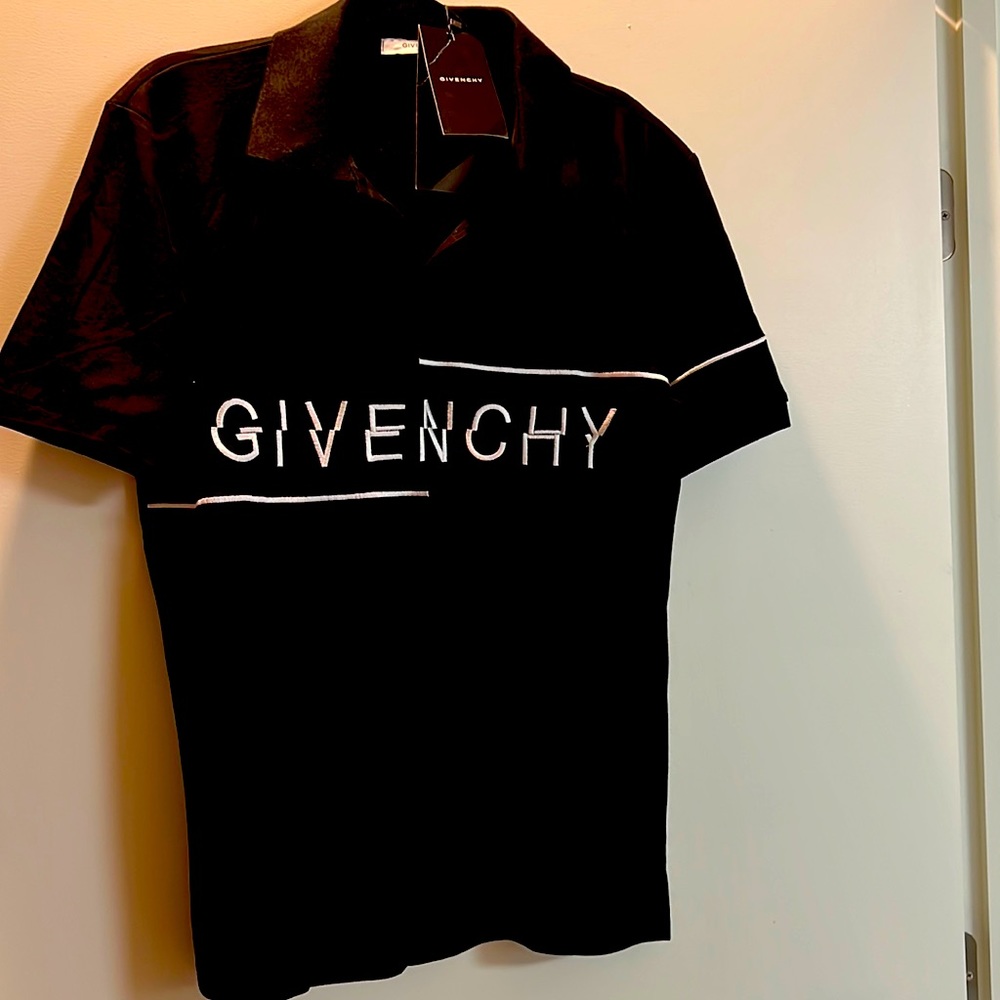Givenchy men designer polo shirt. XXL runs small. Brand new with tags.